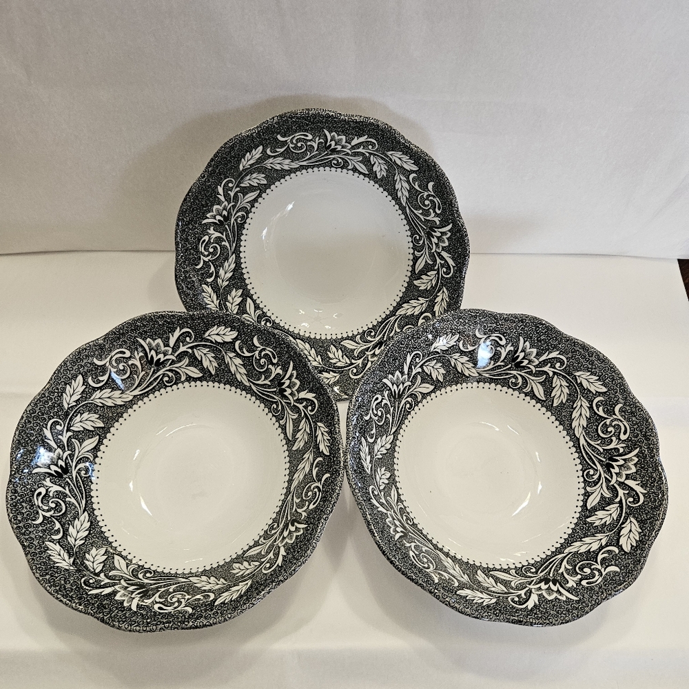 Set of 3 Cereal Bowls "Renaissance" by J&G Meakin.